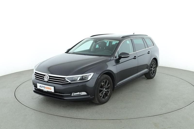 Grau Gebraucht 2019 VW Passat Comfortline Kombi | 20.260 € (Fairer Preis) - Bild 1/3