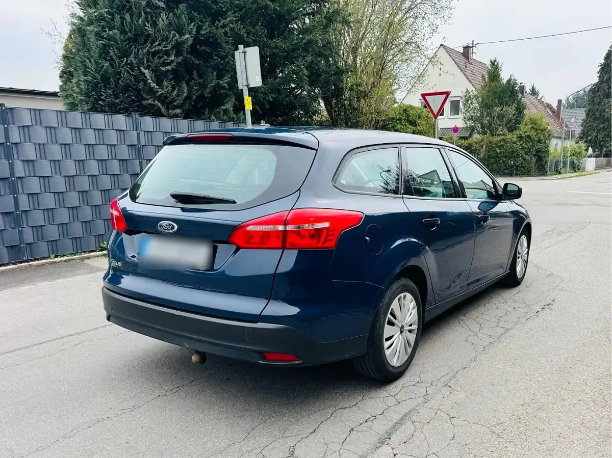 Usata Ford Focus 2017 Blu Station wagon