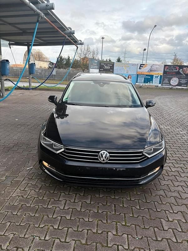 Gebraucht VW Passat 150 PS (110 kW) 2019 Schwarz Kombi
