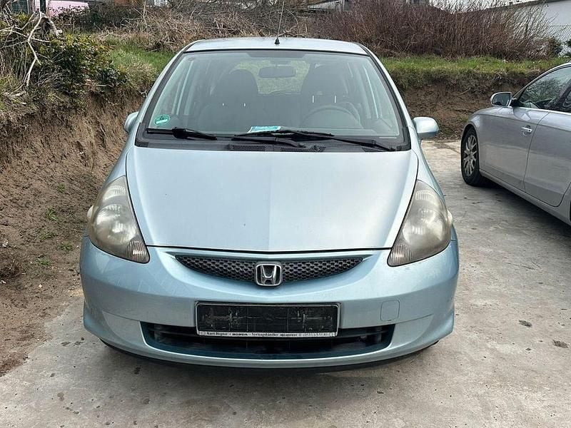 Second-hand Honda Jazz 77 CP (56 kW) 2004 Albastru Hatchback