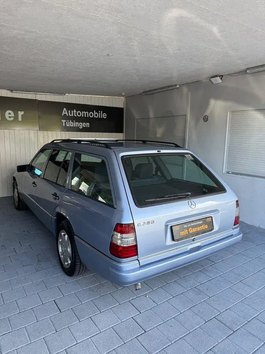 Gebraucht Mercedes E280 193 PS (141 kW) 1993 Blau Kombi
