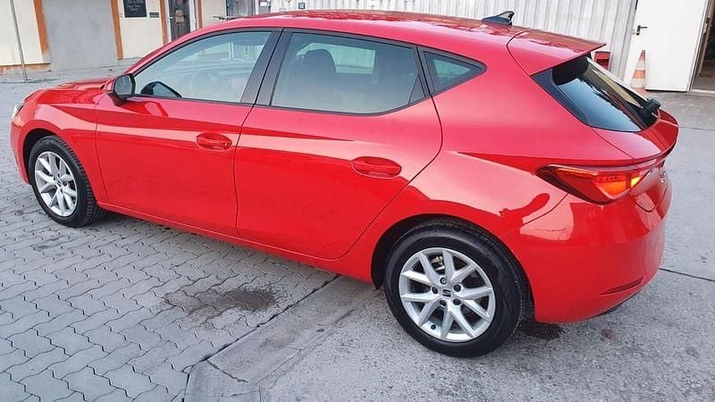 Gebraucht Seat Leon Style 110 PS (80 kW) 2020 Rot Limousine
