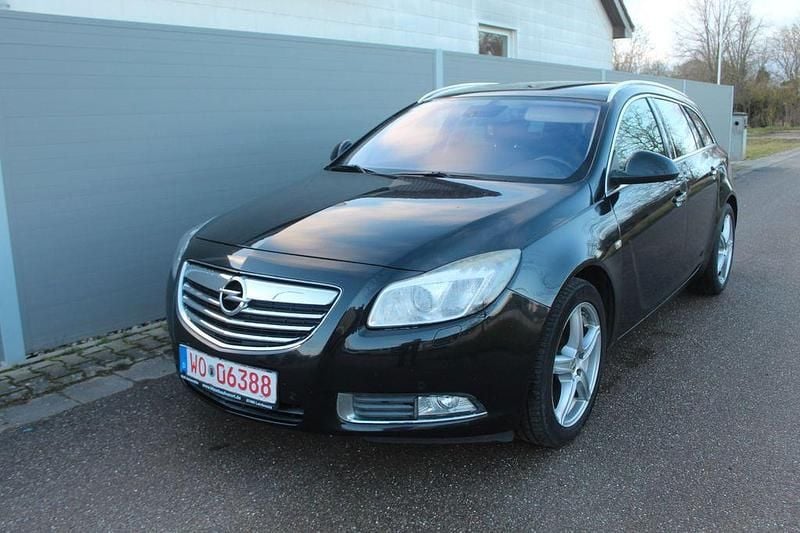 Gebraucht Opel Insignia Innovation 131 PS (96 kW) 2012 Schwarz Kombi