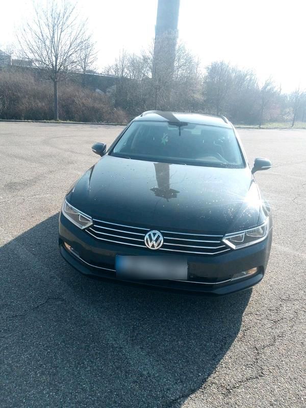 Gebraucht VW Passat 150 PS (110 kW) 2018 Grau Kombi