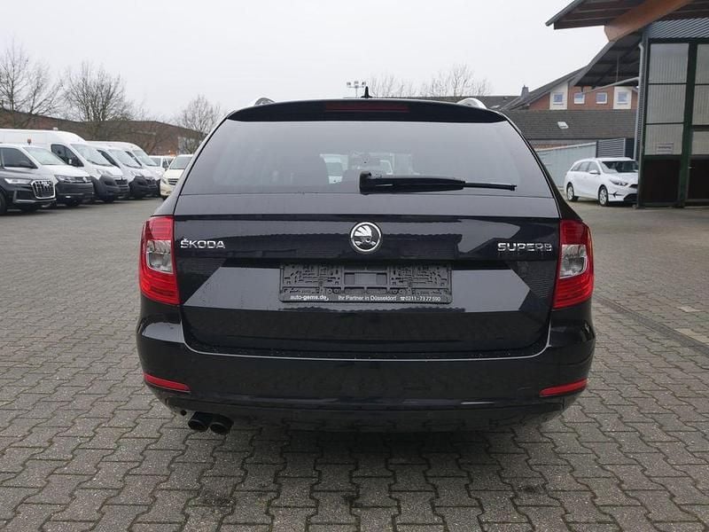Gebraucht Skoda Superb 170 PS (125 kW) 2014 Schwarz Kombi