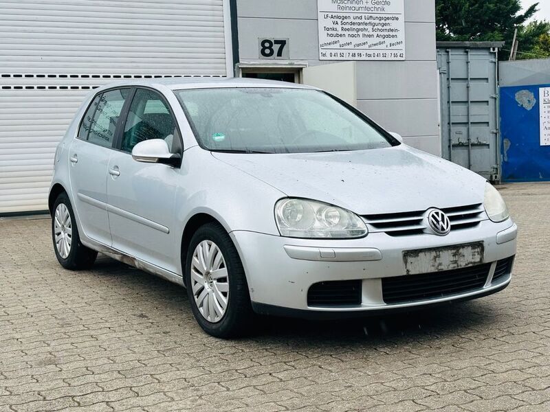 Gebraucht VW Golf V Comfortline 102 PS (75 kW) 2005 Silber Limousine