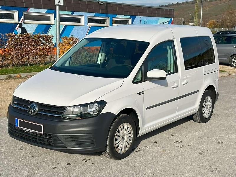 Candy weiß Gebraucht 2020 VW Caddy Comfortline Van / Kleinbus | 15.800 € (Fairer Preis) - Bild 1/4