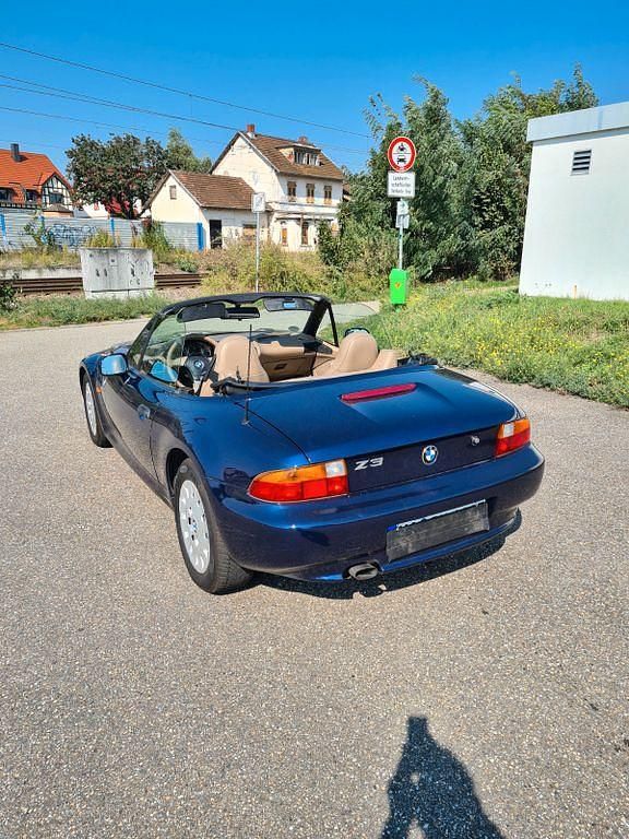 Gebraucht BMW Z3 116 PS (85 kW) 1997 Blau Cabrio
