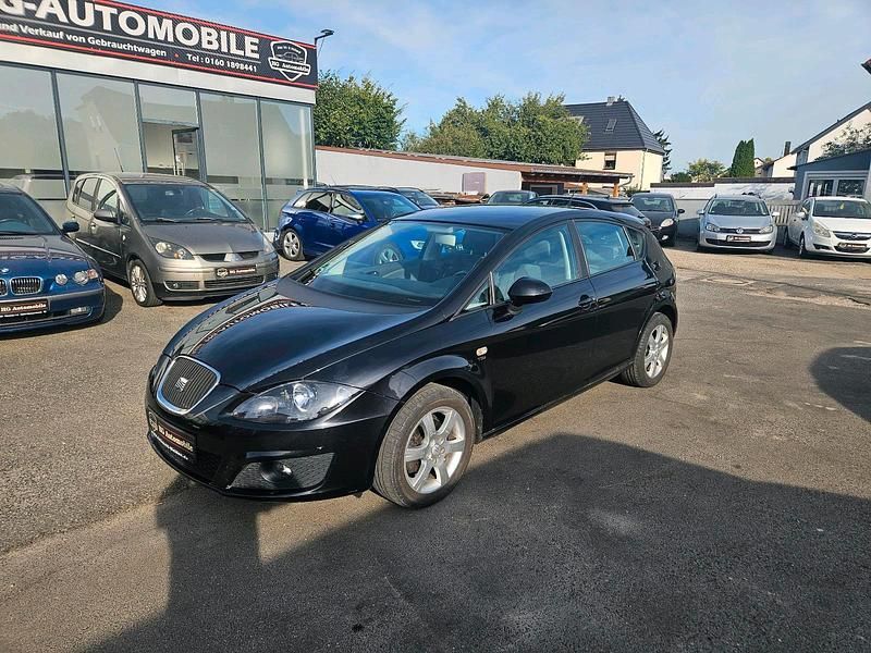Schwarz Gebraucht 2009 Seat Leon Limousine | 1.890 € (Guter Preis) - Bild 1/4