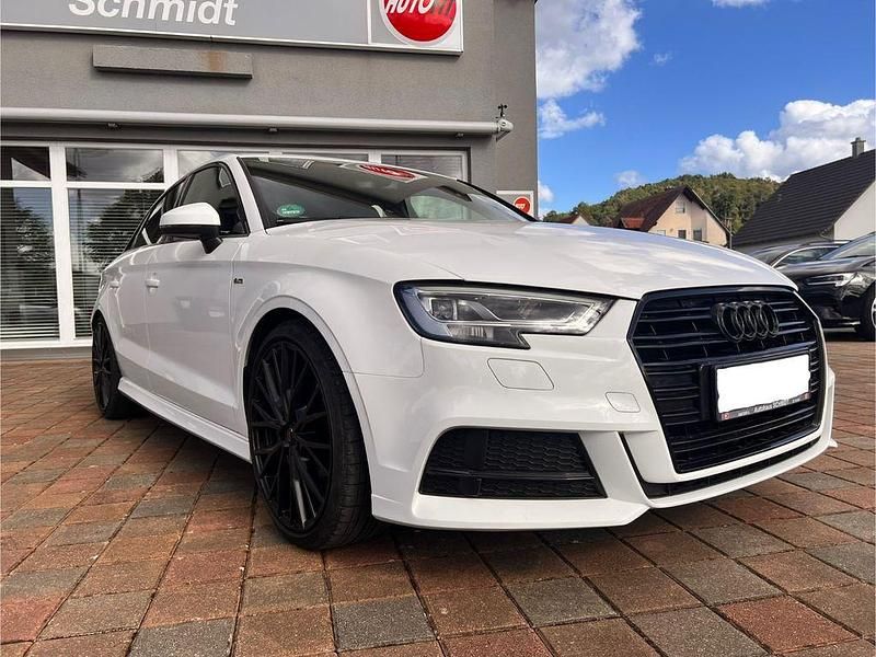 Gebraucht Audi A3 Design 150 PS (110 kW) 2018 Weiß Limousine