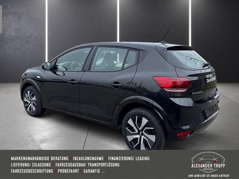 Neu Dacia Sandero Expression 91 PS (66 kW) 2025 Schwarz Limousine