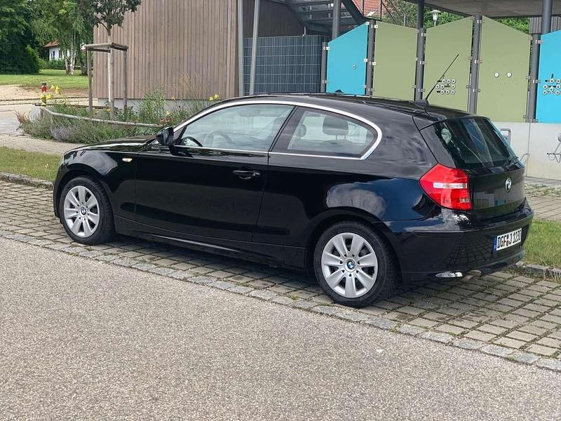 Gebraucht BMW 116 116 PS (85 kW) 2010 Kleinwagen