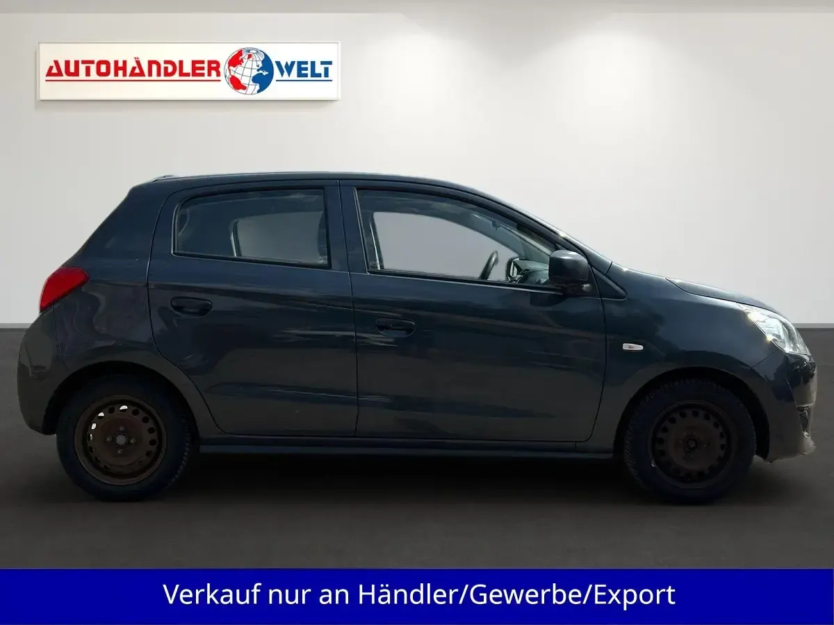 Gebraucht Mitsubishi Space Star 71 PS (52 kW) 2014 Schwarz Van / Kleinbus