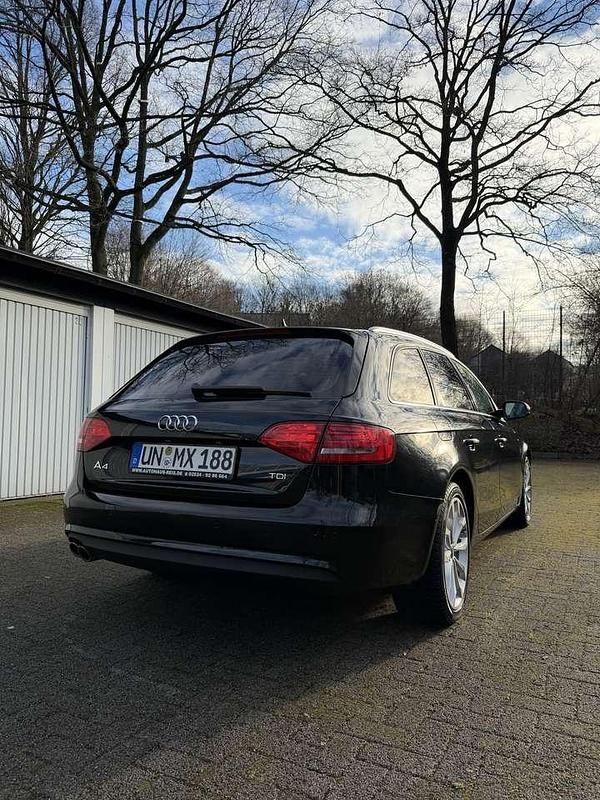 Gebraucht Audi A4 Ambiente 143 PS (105 kW) 2012 Schwarz Kombi