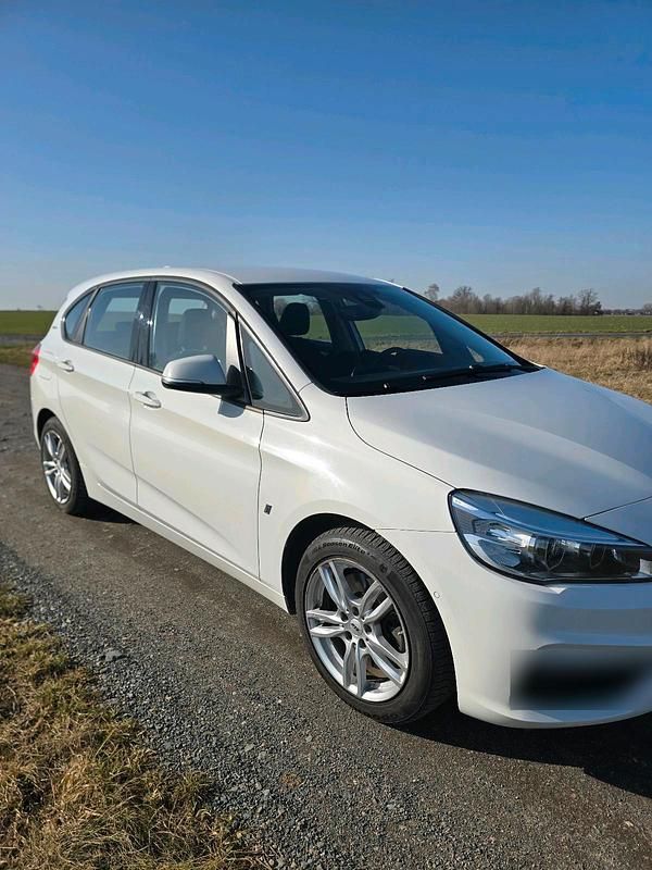 Gebraucht BMW 225 136 PS (100 kW) 2017 Weiß Limousine