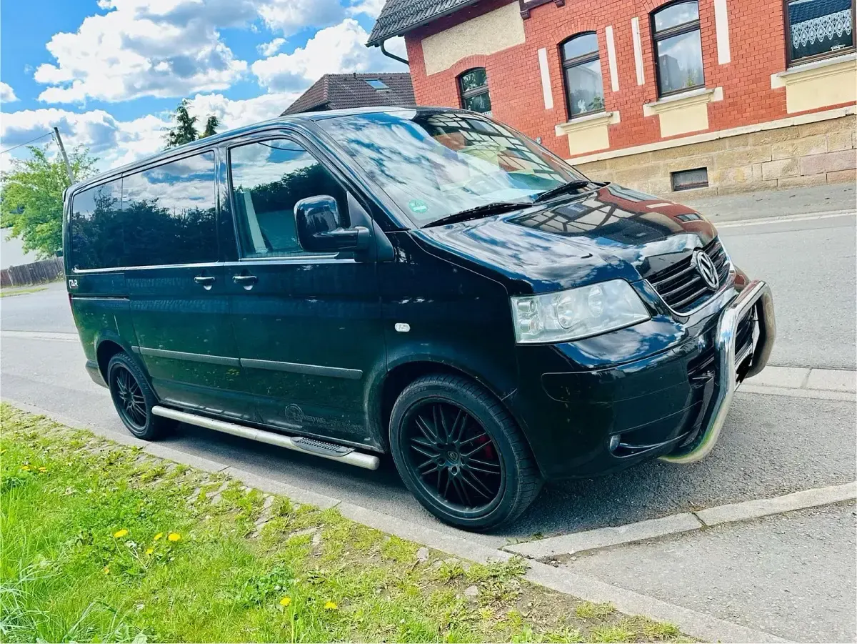 Gebraucht VW Multivan 131 PS (96 kW) 2008 Schwarz Van / Kleinbus