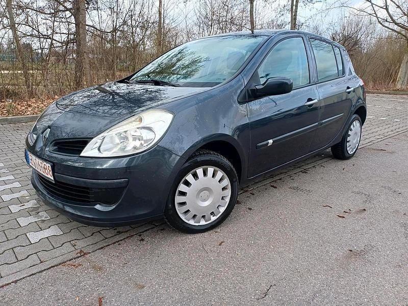 Gebraucht Renault Clio II 75 PS (55 kW) 2008 Grau Kleinwagen