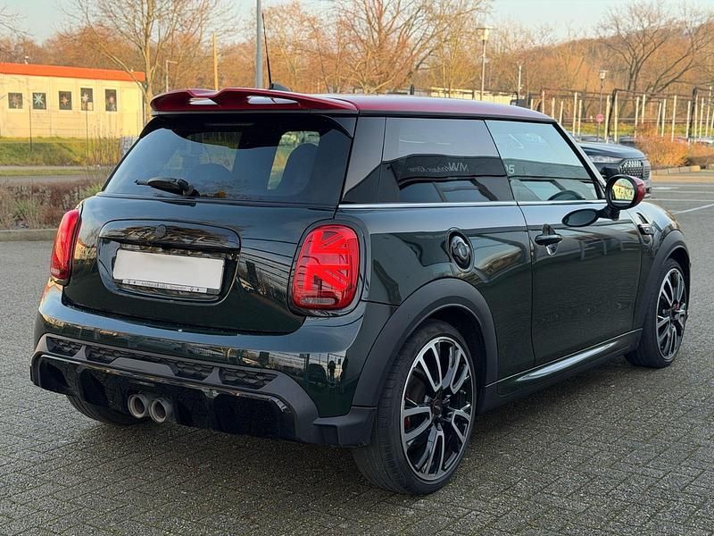 Gebraucht Mini John Cooper Works 231 PS (169 kW) 2022 Grün Kleinwagen