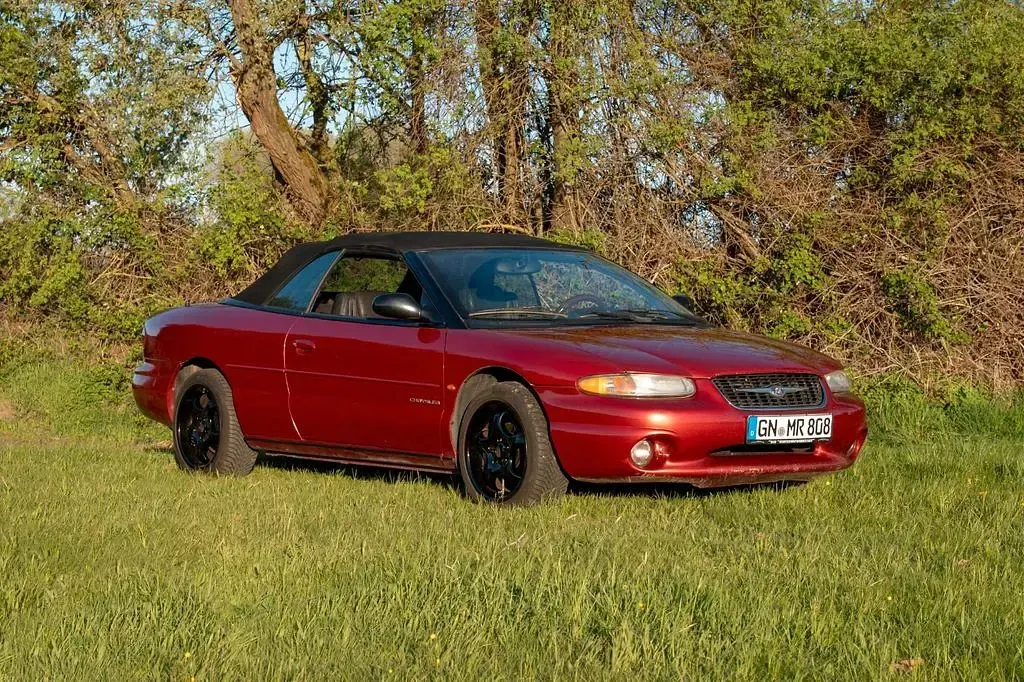 Occasion Chrysler Stratus 163 ch (119 kW) 1998 Rouge Cabriolet