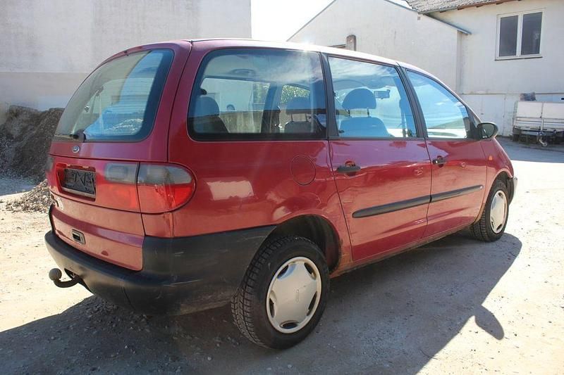 Gebraucht Ford Galaxy Ghia 116 PS (85 kW) 1996 Rot Van / Kleinbus