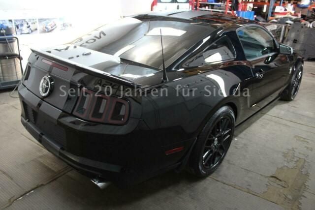 Gebraucht Ford Mustang 305 PS (224 kW) 2014 Schwarz metallic Coupé