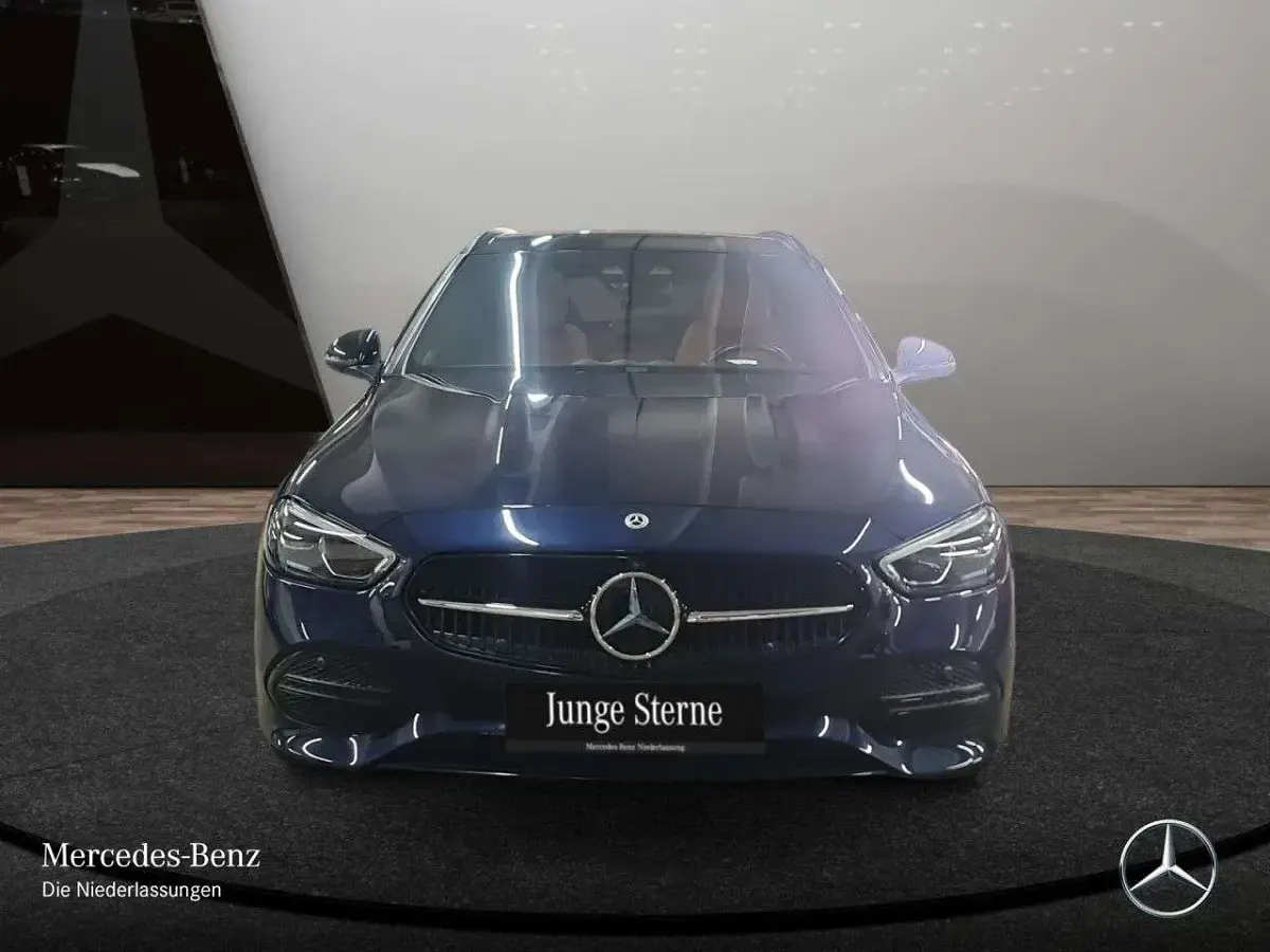 Gebraucht Mercedes C220 Night 200 PS (147 kW) 2023 Blau Limousine