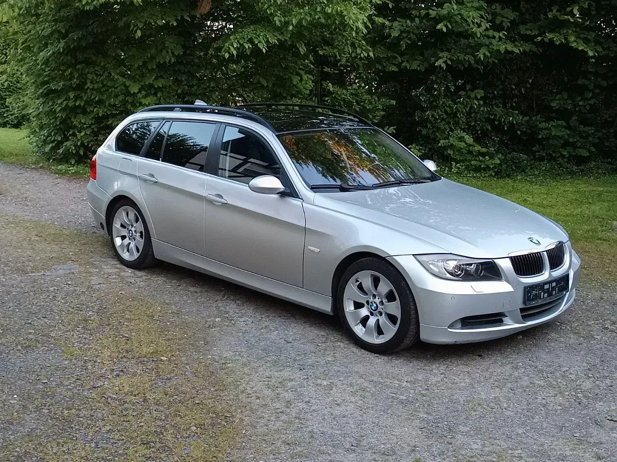 Gebraucht BMW 325 218 PS (160 kW) 2005 Grau Kombi