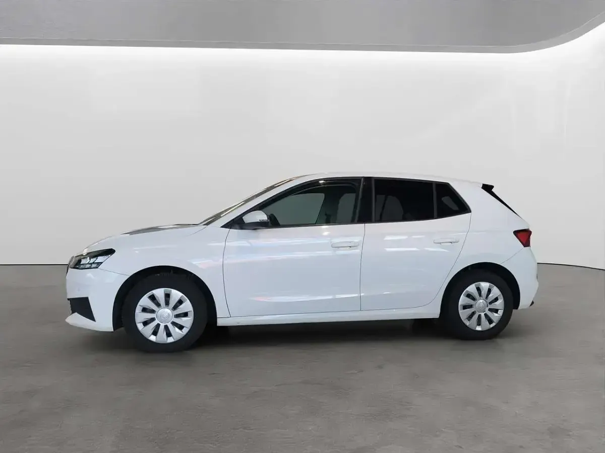 Gebraucht Skoda Fabia Ambition 80 PS (58 kW) 2022 Weiss Kleinwagen
