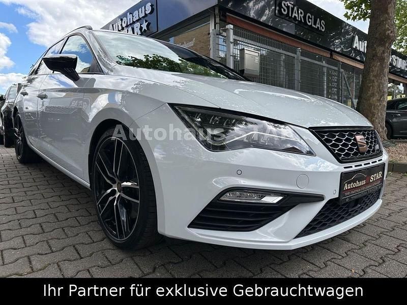 Weiß Gebraucht 2019 Cupra Leon Limousine | 25.990 € (Etwas zu teuer) - Bild 1/4