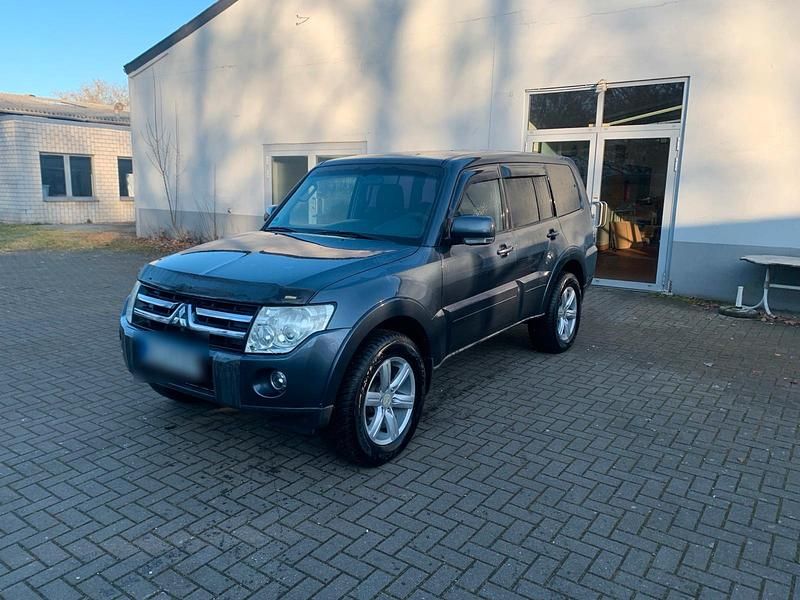 Gebraucht Mitsubishi Pajero 170 PS (125 kW) 2008 SUV