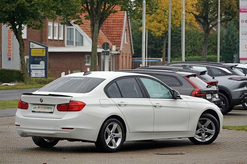 Second-hand BMW 328 245 CP (180 kW) 2014 Alb Berlinǎ
