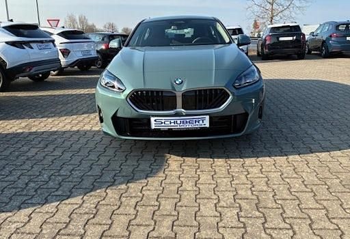Neu BMW 116 Performance 122 PS (89 kW) 2026 Schwarz Kleinwagen