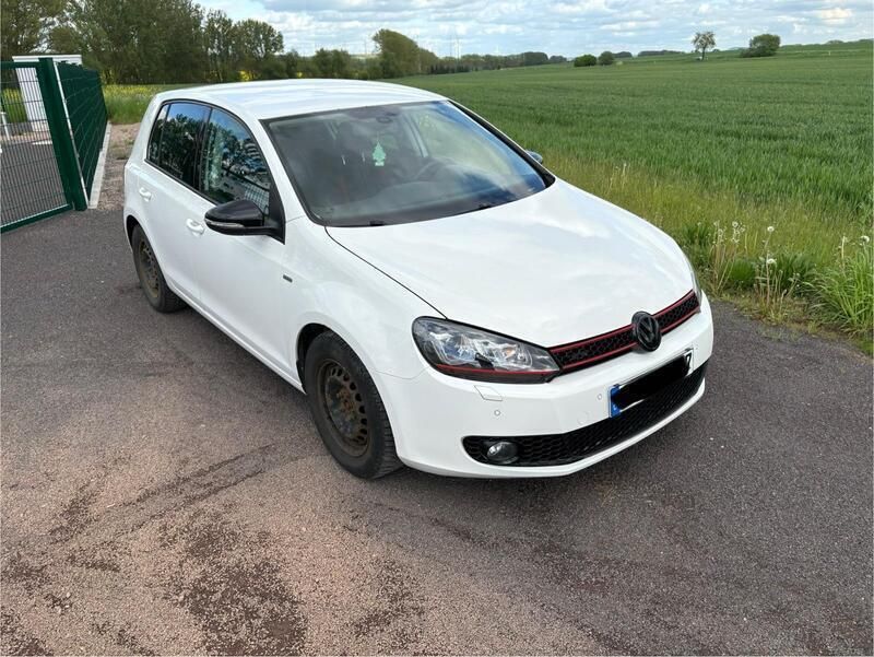 Weiß Gebraucht 2012 VW Golf VI Match Limousine | 5.450 € (Guter Preis) - Bild 1/4