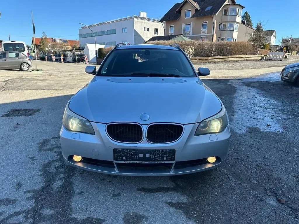 Gebraucht BMW 520 Performance 163 PS (119 kW) 2006 Silber Kombi