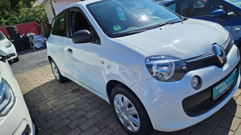 Gebraucht Renault Twingo Life 69 PS (50 kW) 2016 Weiß Kleinwagen