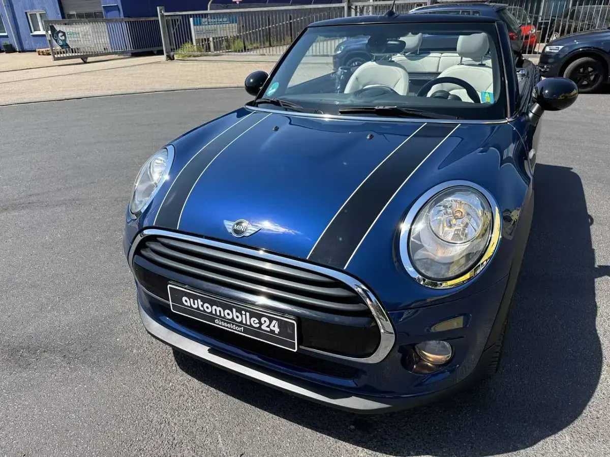 Gebraucht Mini Cooper Cabriolet 136 PS (100 kW) 2017 Deep blue metallic Cabrio