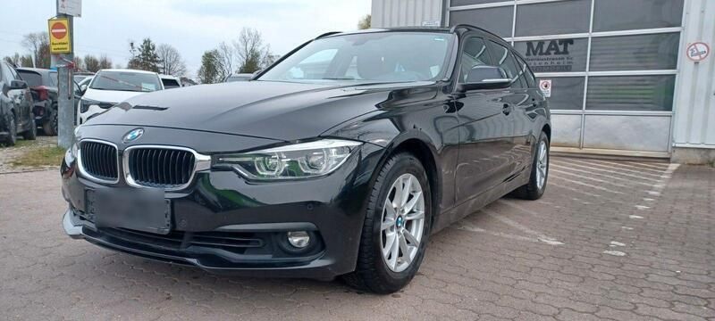 Schwarz Gebraucht 2018 BMW 320 Sport Line Kombi | 18.900 € (Guter Preis) - Bild 1/4