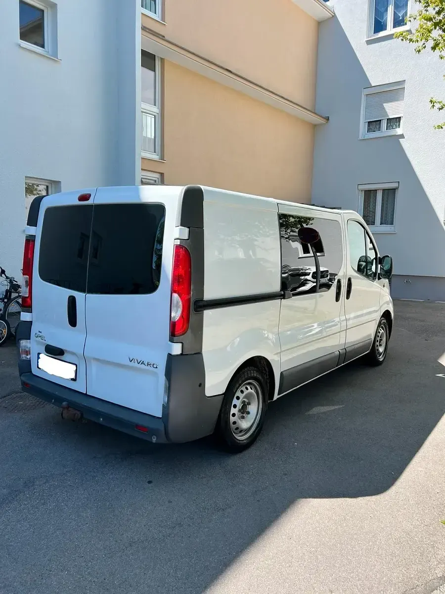Usata Opel Vivaro 2010 Bianco Monovolume