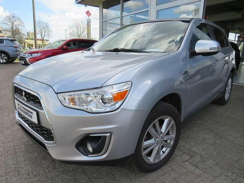 Gebraucht Mitsubishi ASX Edition 117 PS (86 kW) 2013 Coolsilber (m) SUV