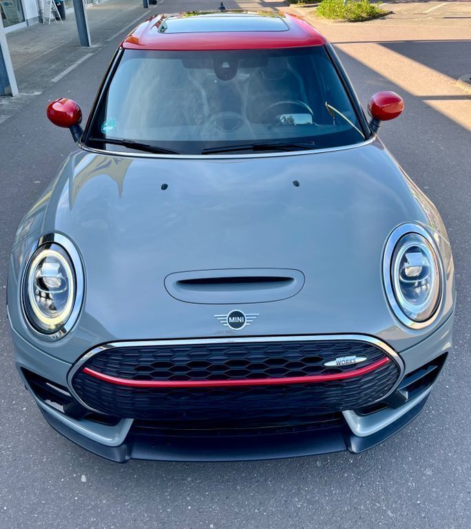 Grau Gebraucht 2020 Mini John Cooper Works Clubman Kombi | 32.500 € (Fairer Preis) - Bild 1/4