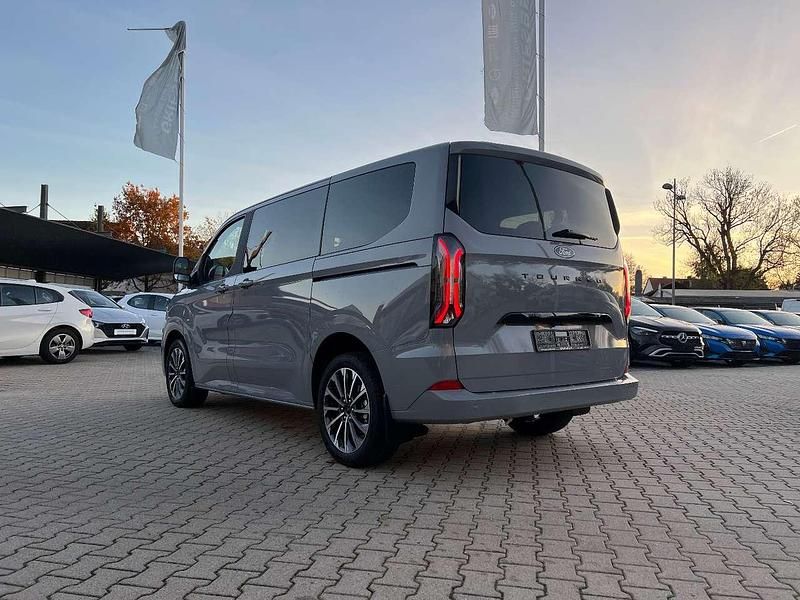 Neu Ford Tourneo Titanium X 170 PS (125 kW) 2025 Titanium grau metallic Van / Kleinbus