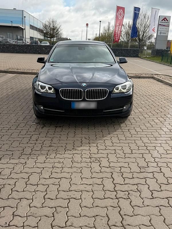Usata BMW 525 204 CV (150 kW) 2010 Blu Berlina