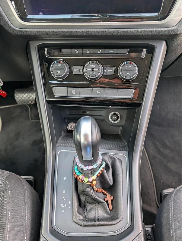 Gebraucht VW Touran 150 PS (110 kW) 2020 Silber Van / Kleinbus