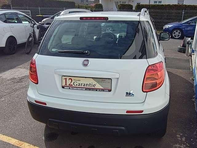 Gebraucht Fiat Sedici Pop 120 PS (88 kW) 2012 Weiß SUV