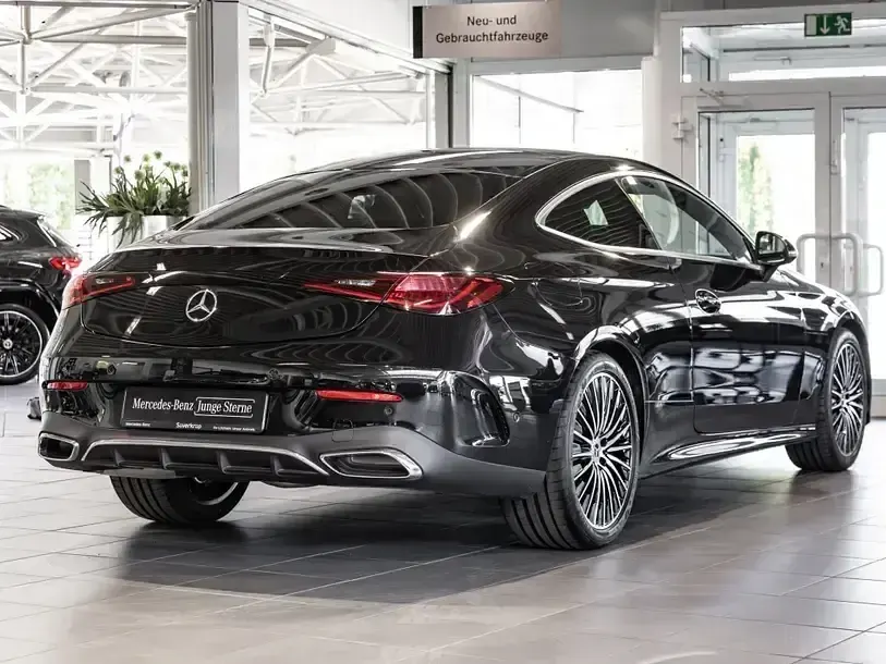 Gebraucht Mercedes CLE180 AMG 170 PS (125 kW) 2025 Schwarz metalliclack obsidians Coupé