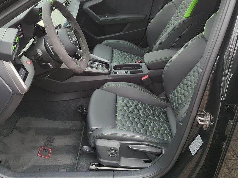 Gebraucht Audi RS3 Sport 400 PS (294 kW) 2023 Mythoasschwarz mtallic Limousine