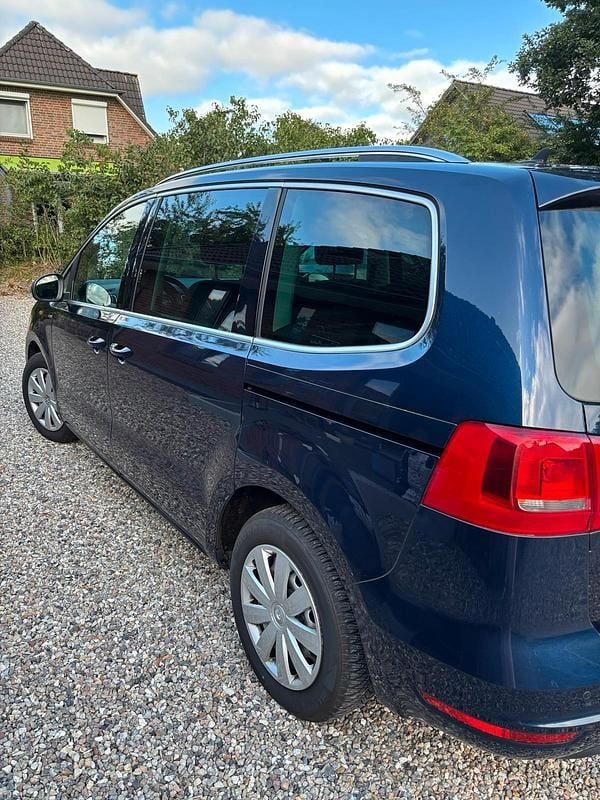 Gebraucht VW Sharan Life 140 PS (102 kW) 2013 Blau Van / Kleinbus