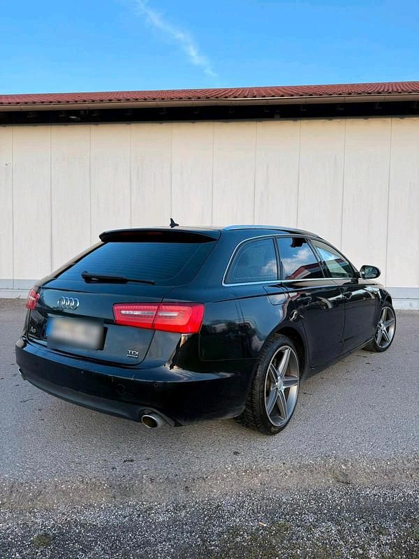 Gebraucht Audi A6 205 PS (150 kW) 2011 Schwarz Kombi