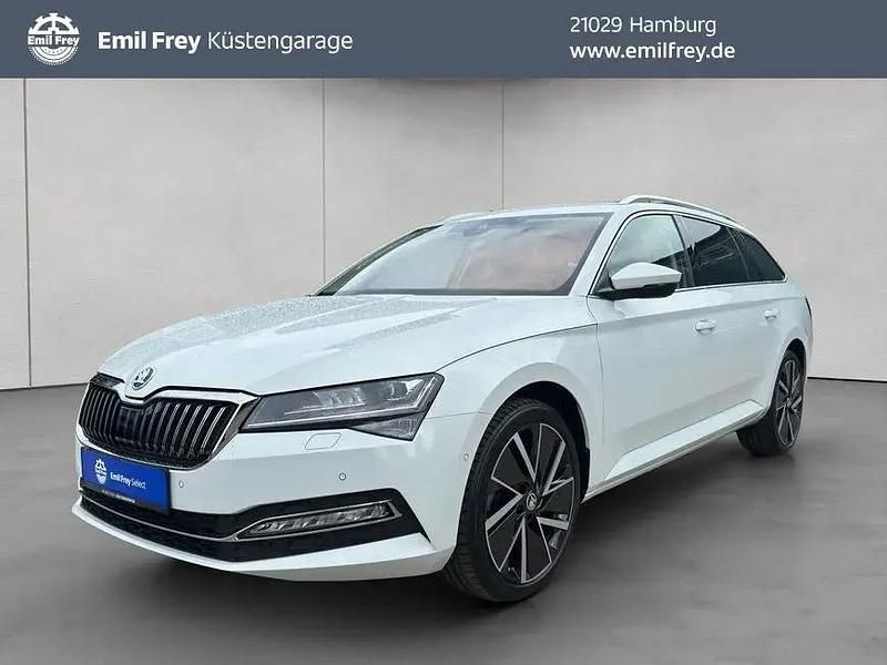 Weiß Gebraucht 2024 Skoda Superb Style Kombi | 33.975 € (Guter Preis) - Bild 1/4