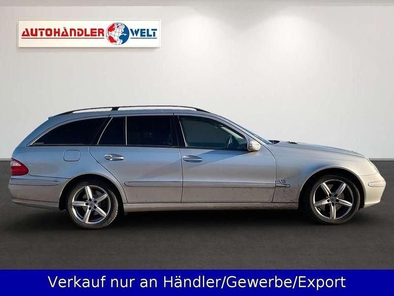 Gebraucht Mercedes E500 Elegance 306 PS (225 kW) 2005 Silber Kombi